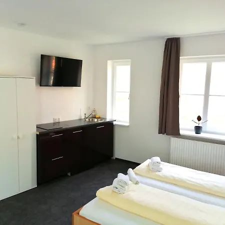 מלון Altstadt-hostel Cvjm *