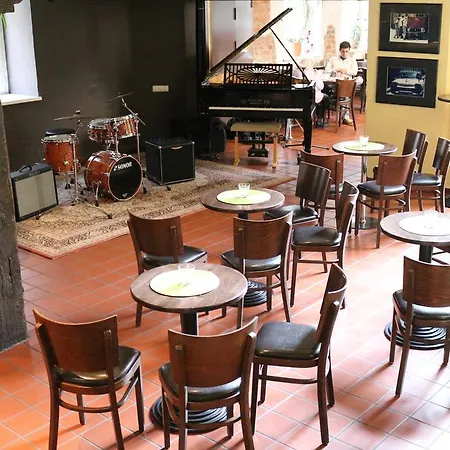 Altstadt-hostel Cvjm מלון ליבק